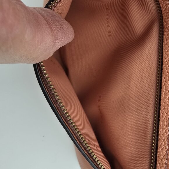 Coach TCoral Leather Crossbody Bag With Twist Lock Closure & Adjustable Strap - Picture 7 of 11